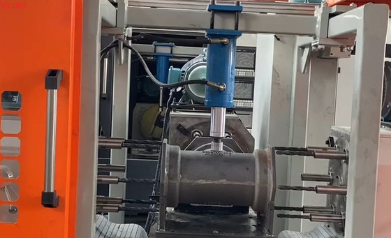 İyi bir fiyat. 3 taraflı çok delikli sondaj makinesi 2800mm×1600mm×1500mm Masa Boyutu Endüstri için çevrimiçi